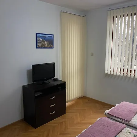 Sunny 2-bedrooms Appartement Varna
