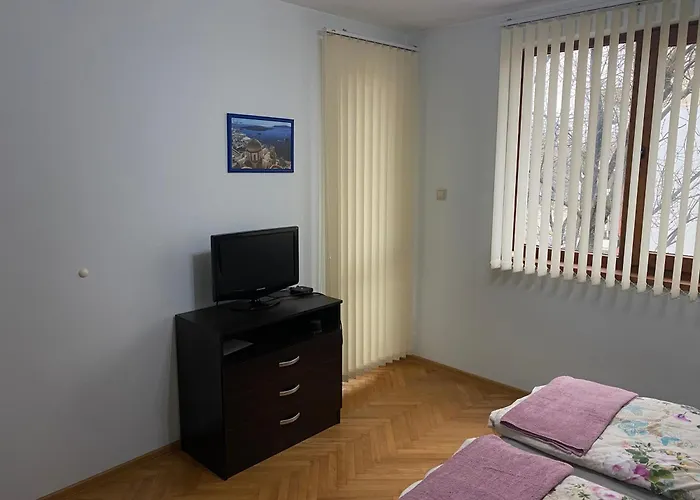Sunny 2-bedrooms Apartament Varna